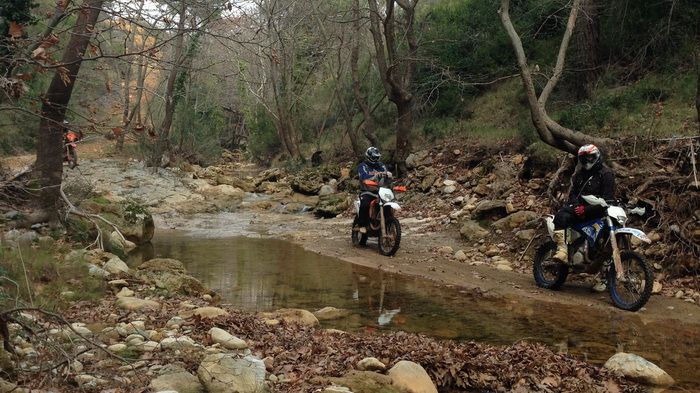 H Νήσος Elba ήταν το μέρος που έγινε το 1o International Six Days Enduro το 1981, ένας πραγματικός παράδεισος Enduro. 